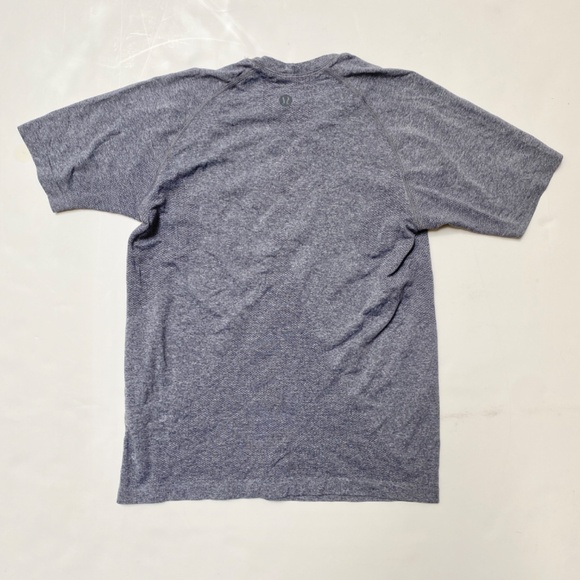 Lululemon Men's Wet-Dry-Warm T-Shirt - Picture 3 of 5